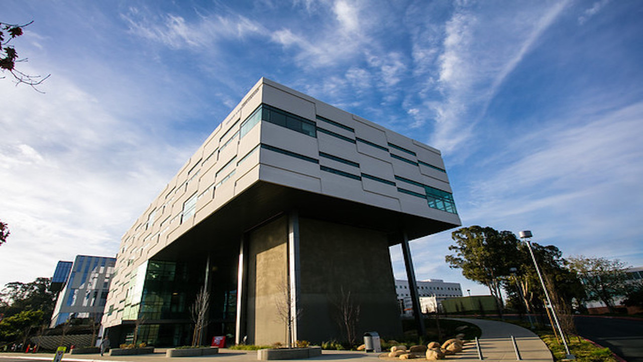 Student Faculty Services Building